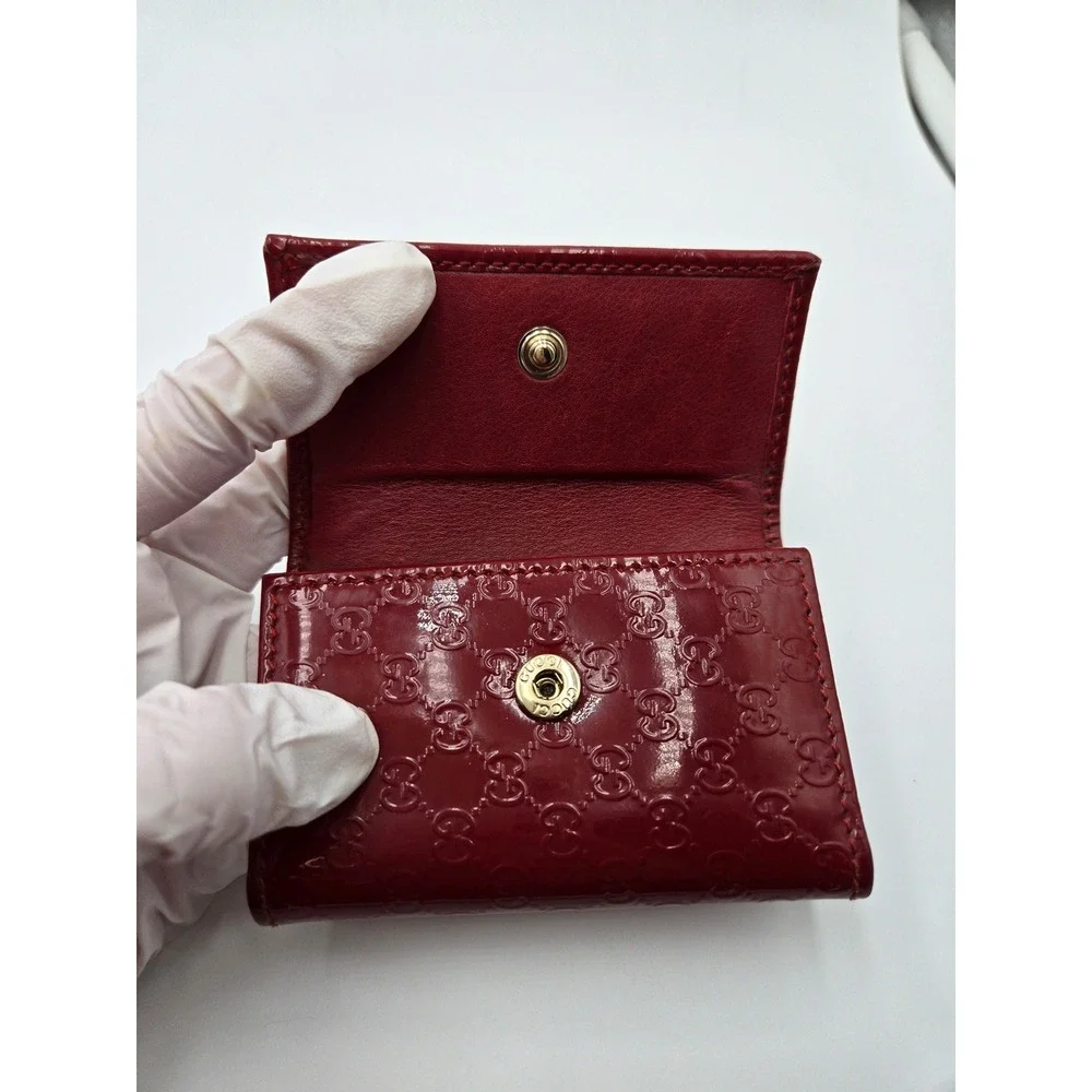 Gucci Red Guccissima Patent Leather 6 Key Case Holder Buckle